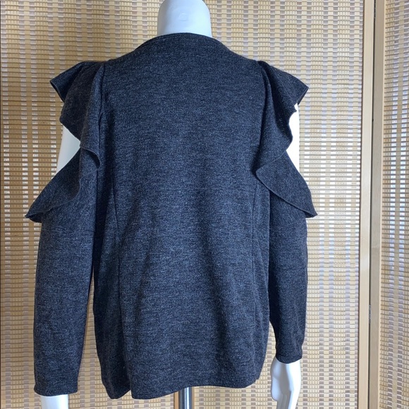 Zara W&B Collection Gray Knit Ruffle Cold Shoulder Sleeve Sweater Size Large - Picture 4 of 5